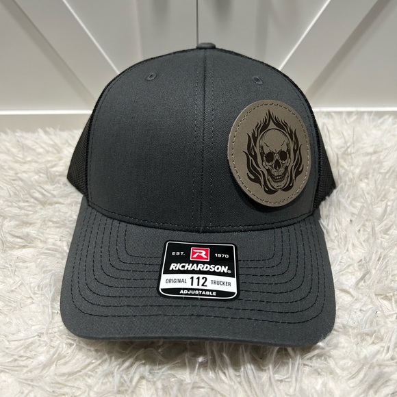 Trucker SnapBack Richardson 112 Hat. Skull flames - Picture 2 of 2